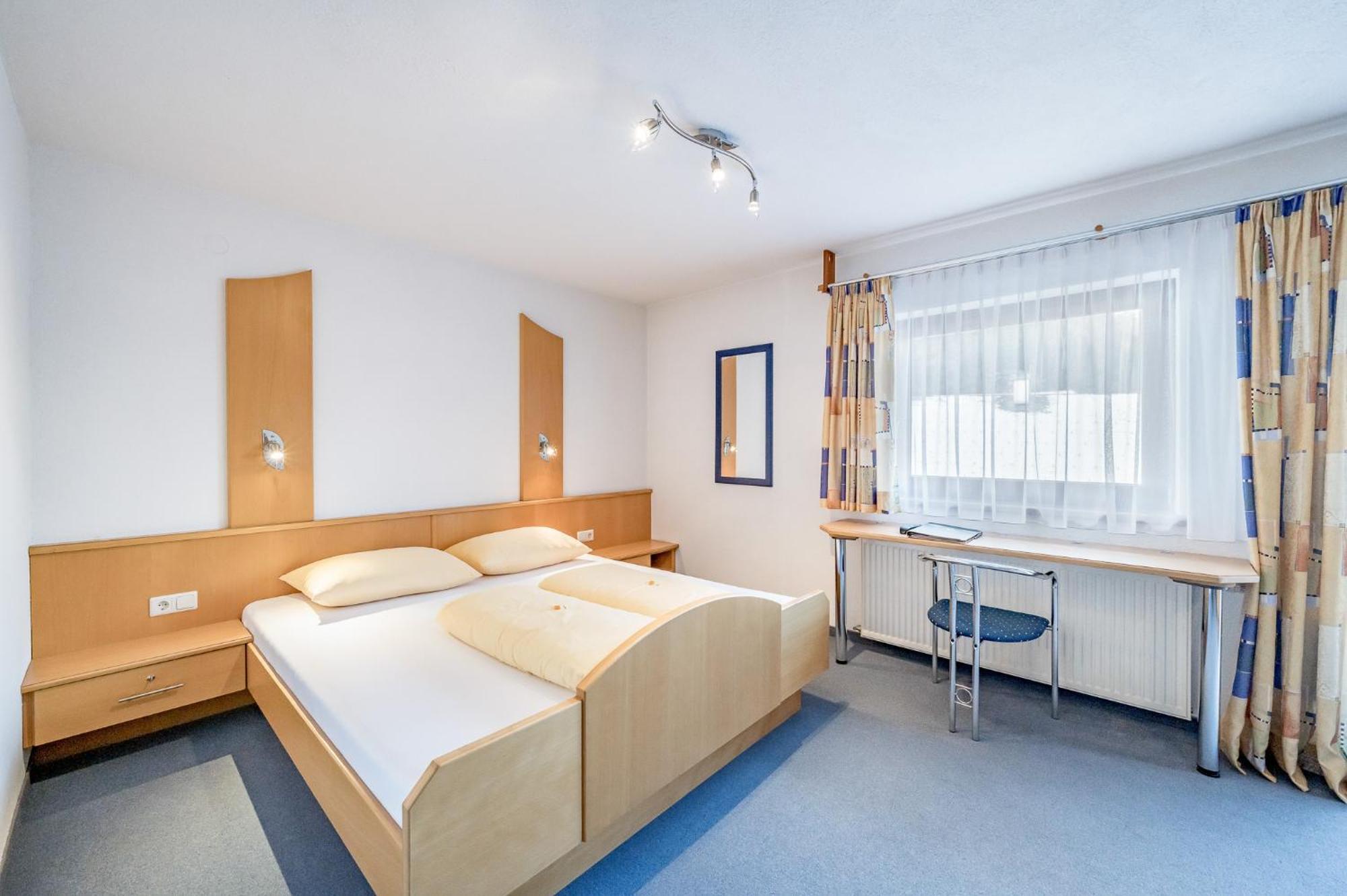 Seehueter'S Hotel Seerose Oetz Cameră foto